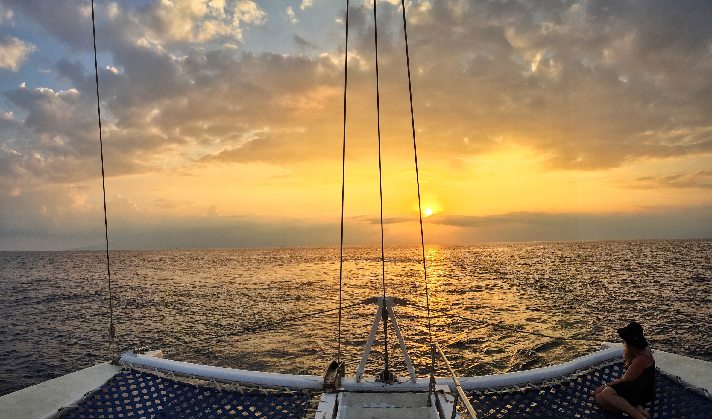 Maui Sunset Cruise with Dinner and Drinks | Sea Maui, image size:1400x823